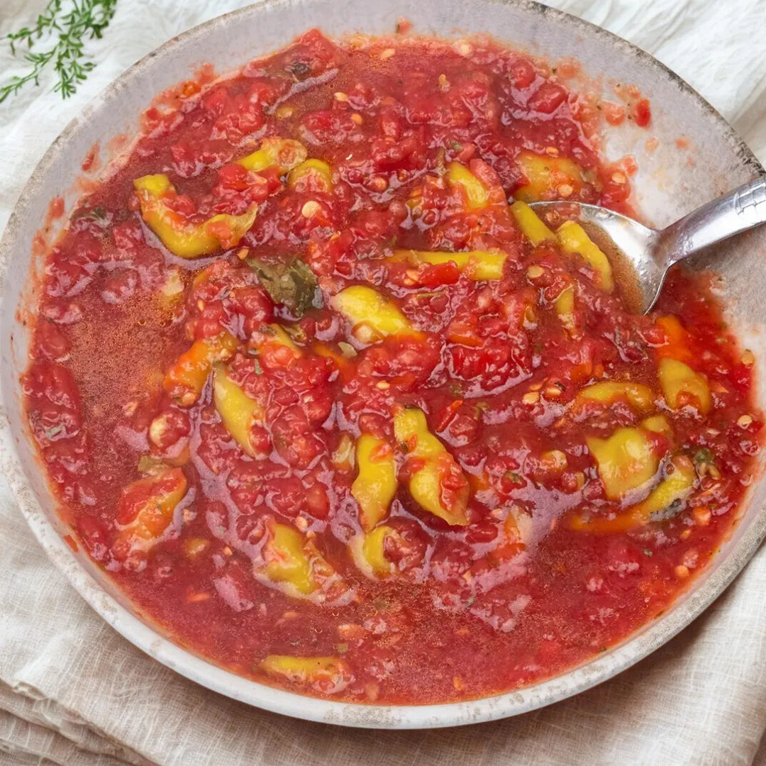 Zeytinyağlı Acılı Domates Turşusu – Antep Usulü Kütür Lezzet | Ali Fermante 1000 CC Cam Kavanoz